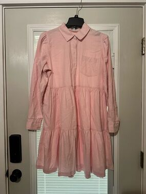 crown & ivy Soft Pink Tiered Collared Midi Dress